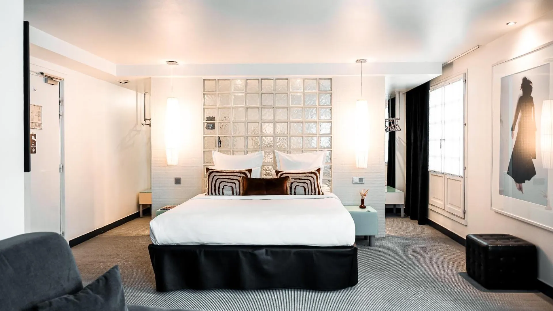 Kube Hotel Paris
