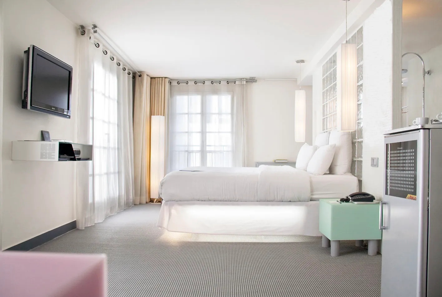 Kube Hotel